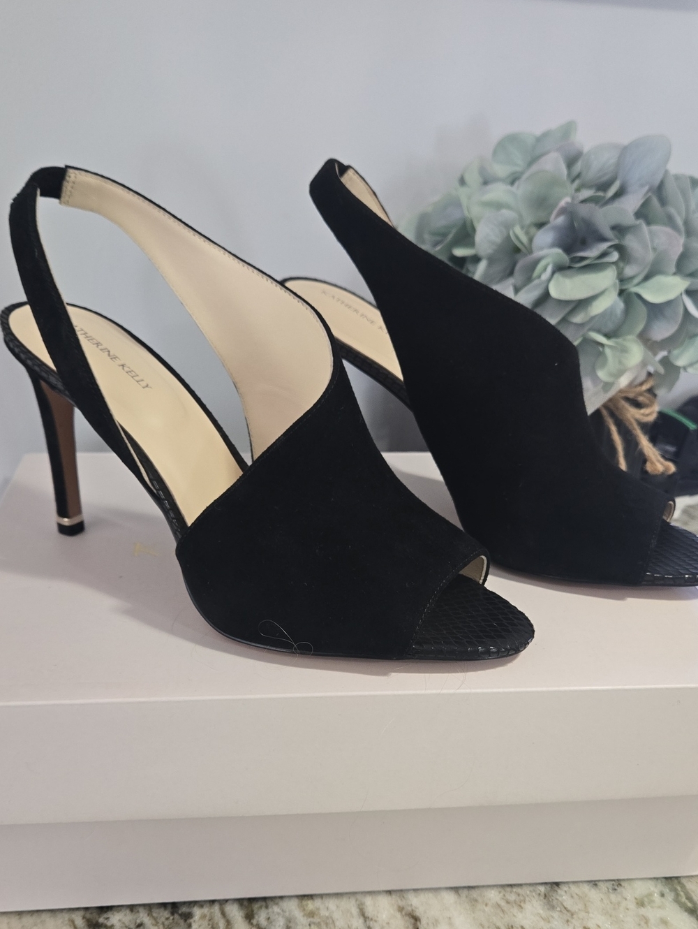 Katherine Kelly  Roselle NIB Black Suede Leather  Dress Heel.